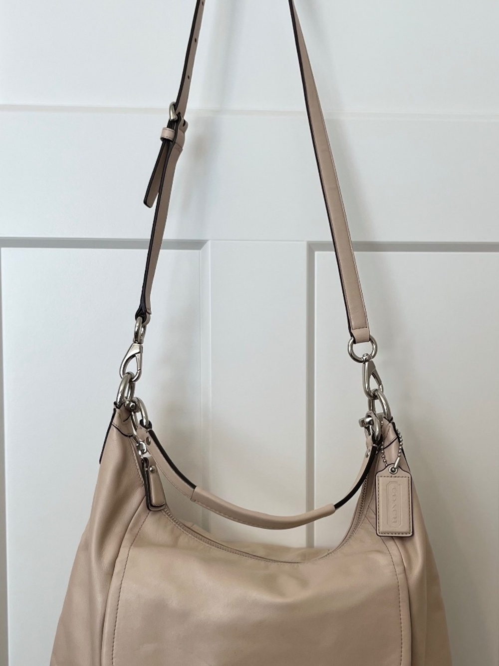 Coach Leather Hobo Shoulder Bag Beige Tan Convertible Strap Turnlock